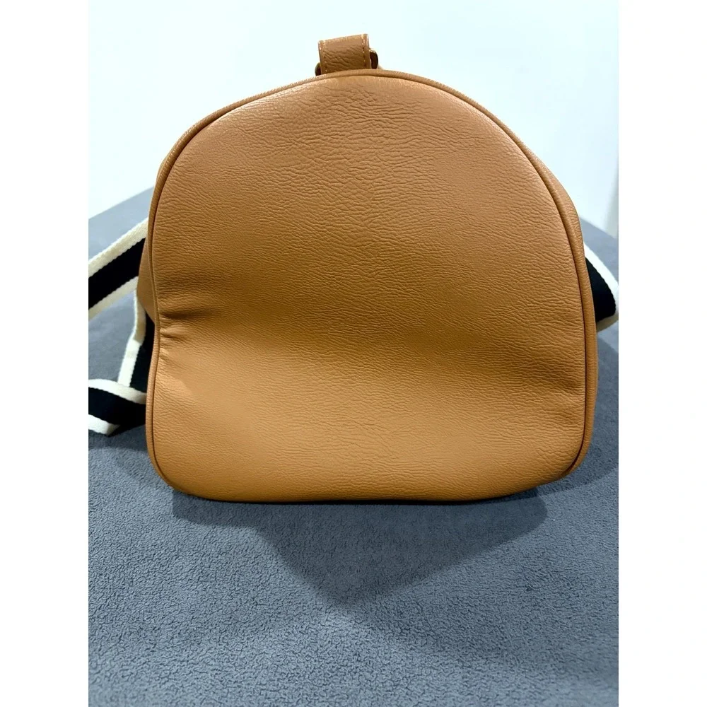 Universal Thread Duffle Bag Brown Pebbled Leather, Pockets Weekender Bag